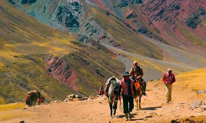 Rainbow Mountain Short Route