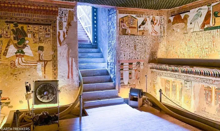 Private Tour in King Tut's, Nefertari Tombs, and Temples in Luxor