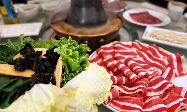 Peking Duck & Beyond:Exploring the Best Eats in Beijing's Hutongs