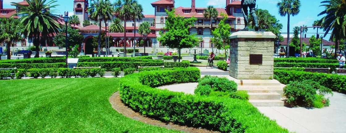 Day trip to St Augustine with scenic boat cruise