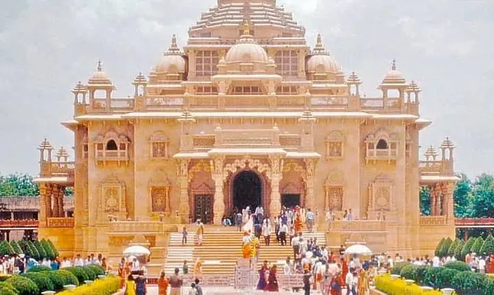 Private Spiritual Delhi Temples Tour with Guide