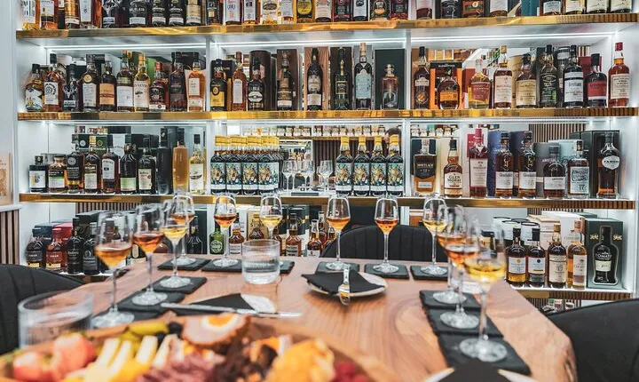 Private Whisky Tasting in Inverness