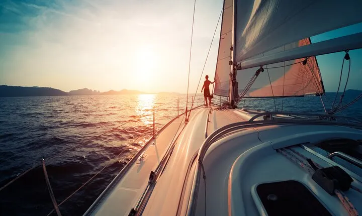 Sunset Sailing Tour in Barcelona
