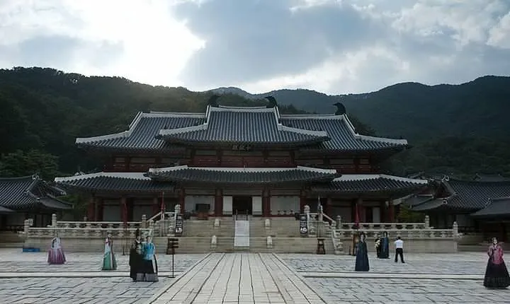 Day Trip to Yongin Daejanggeum and Korean Folk Village from Seoul