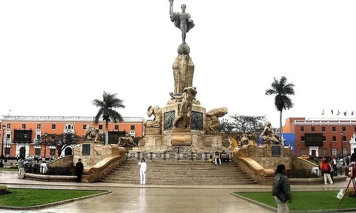 Full Day Tour Huacas, Chan Chan & Huanchaco - Trujillo