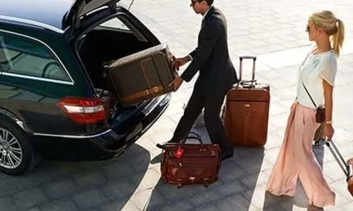 Private Airport transfer in Iceland: To/From KEF