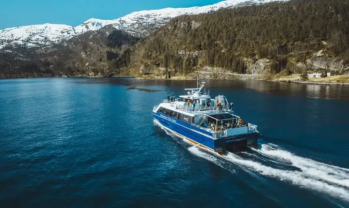 Mostraumen Fjord Cruise