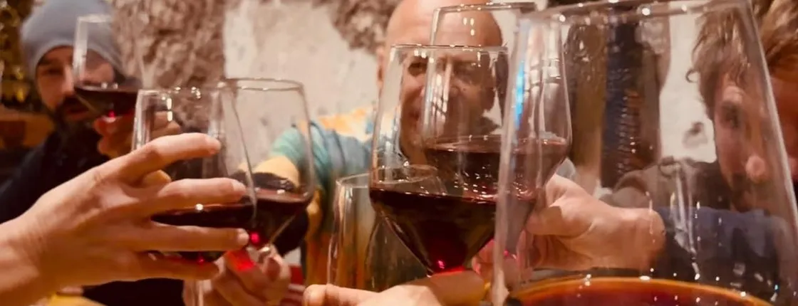 Rome e-bike highlights tour with tasting in a secret cave