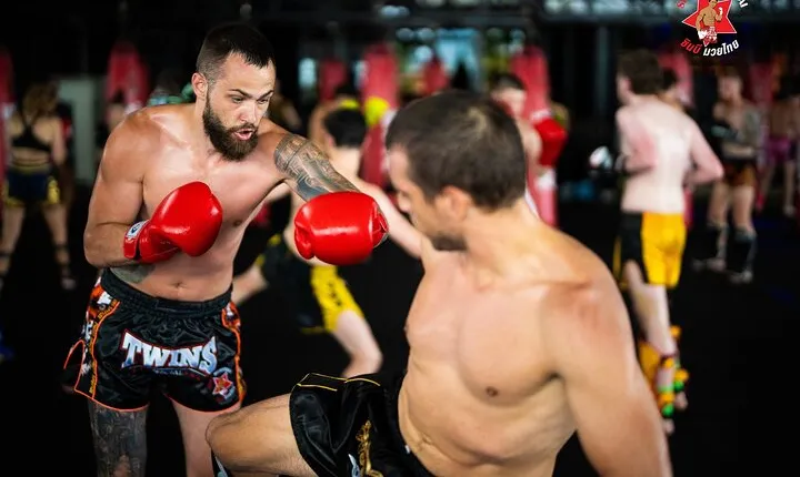 Sinbi Muaythai Group Training Sessions
