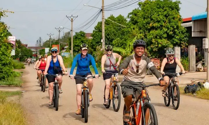 Silk Island Cycling Adventure & lunch with locals