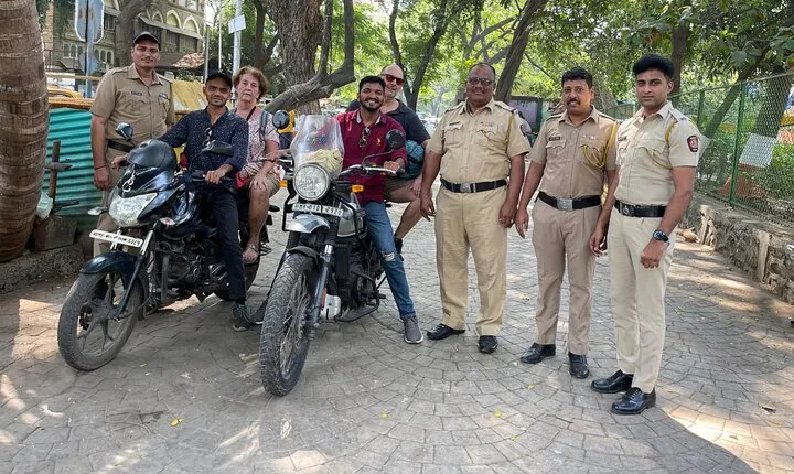 Mumbai Sightseeing By Motorbike