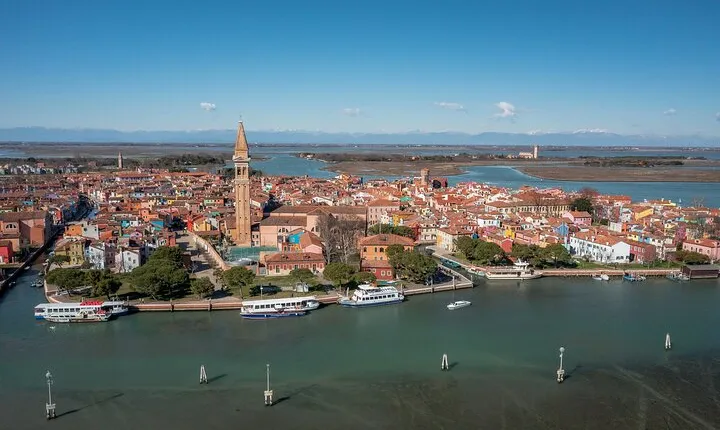 Guided Boat Tour in Murano, Burano and Torcello