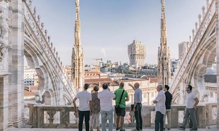 Milan: Entrance to the Duomo Terraces and Dinner