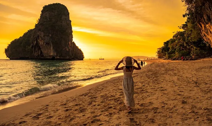 Krabi 7 Island Sunset & BBQ Dinner (Join Tour)