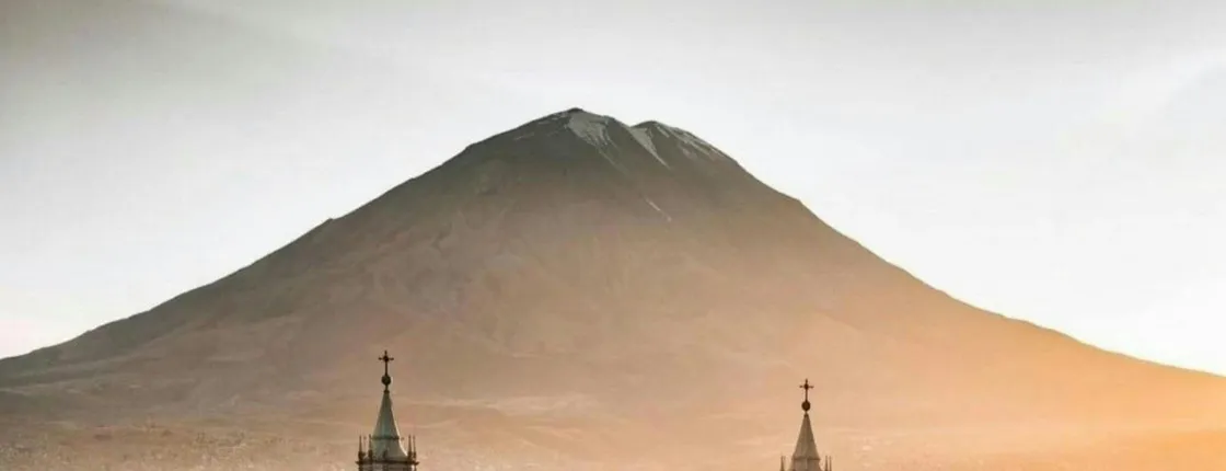 2-hour guided walking tour of Arequipa's historic centre