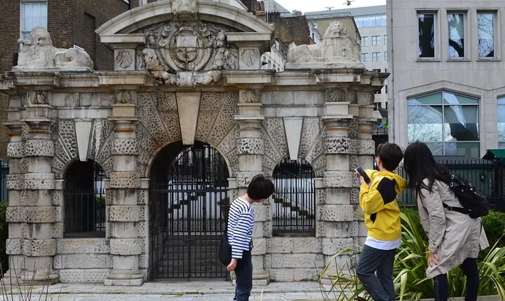 Self-Guided Tour of Old Madrid for Kids and Families in English