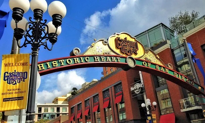 San Diego Gas Lamp: At your leisure & pace. An audio walking tour.