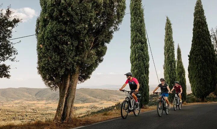 Cortona - Easy guided eBike tour around the Etruscan City.
