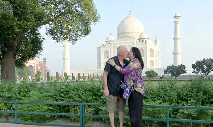 From Agra - Skip the Line: Taj Mahal & Agra Fort Tour by Car