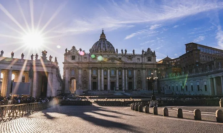 Basilica of St. Peter and Papal Tombs Guided Tour