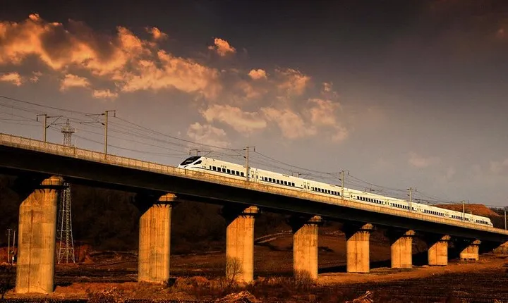 Private One-Way Transfer Between Beijing Railway Station and Hotel