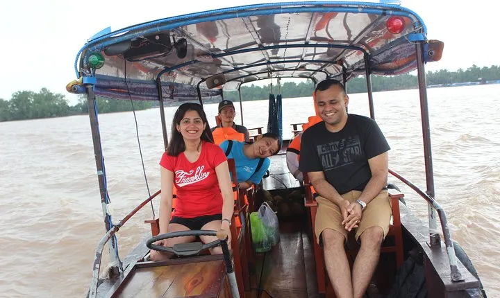 Private Cai Be Floating Market with Cooking Class