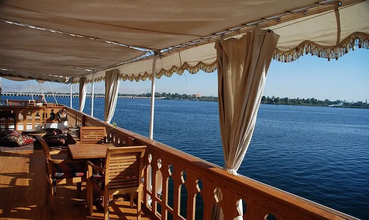 Amazing 3 Night Nile Cruise Aswan to Luxor including Balloon By Plane from Cairo