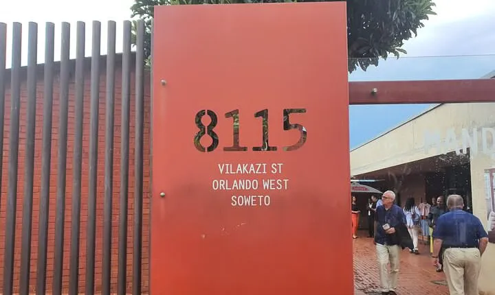 Full-Day Apartheid Museum and Soweto Tour