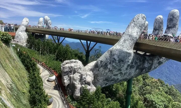 Cruiseship Trip to GOLDEN BRIDGE BA NA HILLS from CHAN MAY or TIEN SA Port