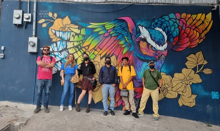 Graffiti Walking Tour in 4 Grados Norte Guatemala City