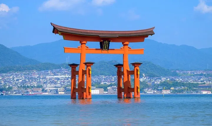 Miyajima, Iwakuni Exploring the Most Iconic Japanese Landscapes
