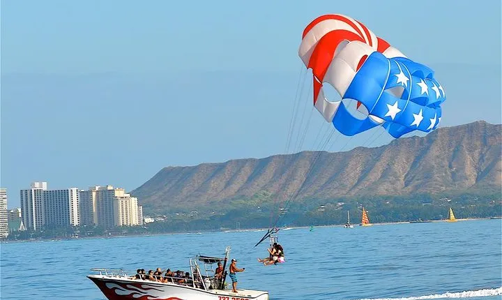 Honolulu Xtreme Parasail