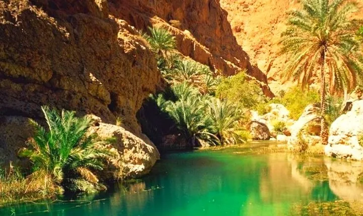 Journey Through Oman: Wadi Shab and Bimmah Sinkhole Experience
