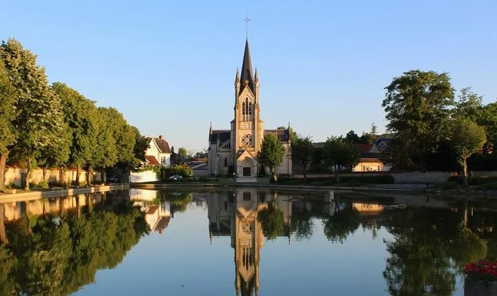 Private day trip: Paris to Reims & back, English speaking driver