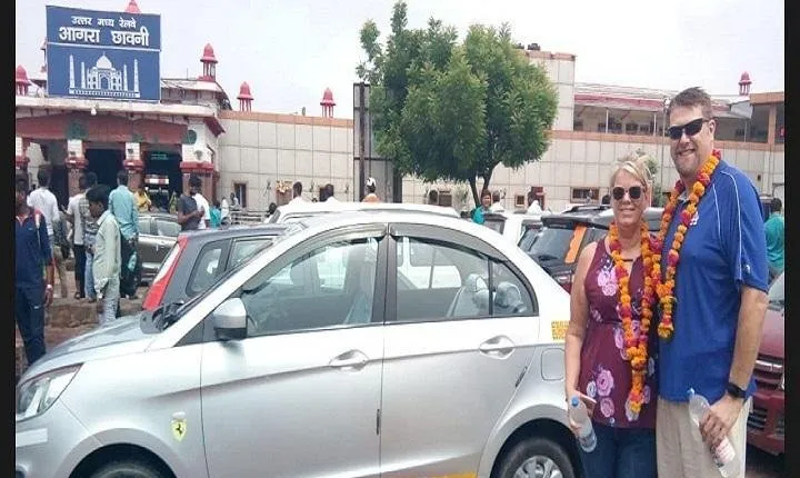 Transfer from Delhi to Agra by private Car