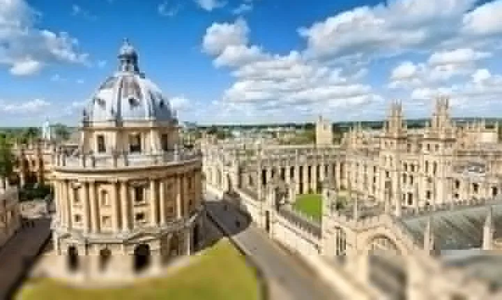 Private Chauffeured Minivan Tour of Oxford from London with a Blue Badge Guide