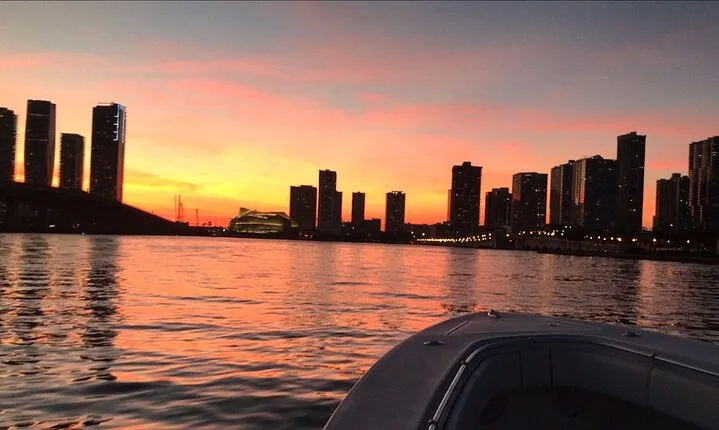 MasterBeast Yacht Charter40 Boat Rental Tours Private Miami