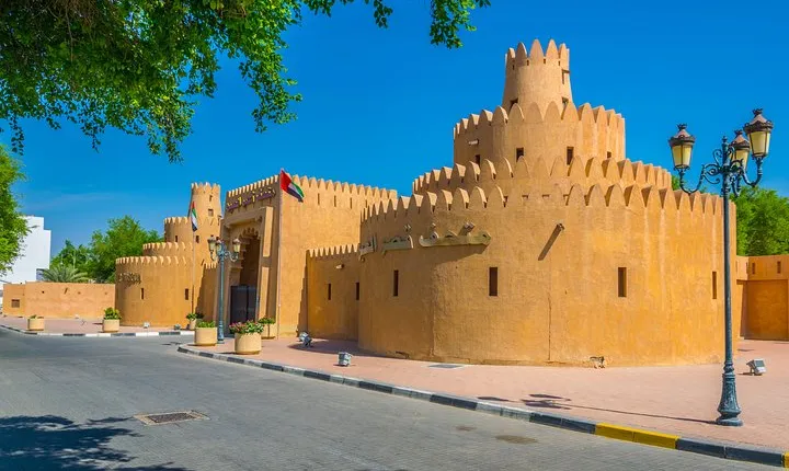 Explore the Hidden Gems of Al Ain: A Walking Tour