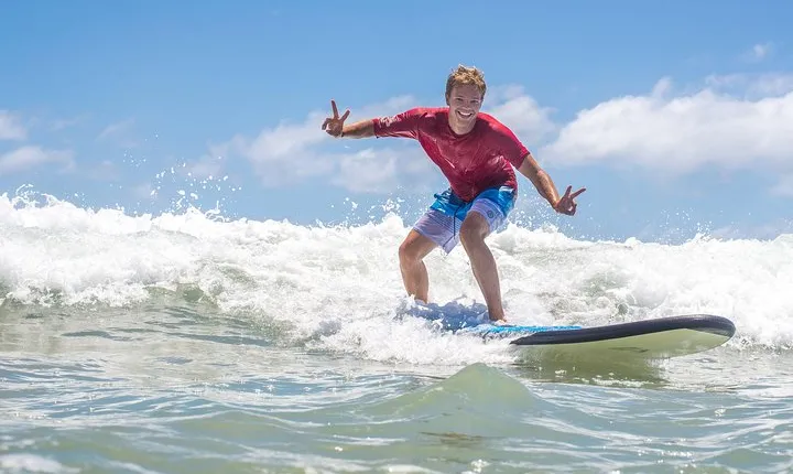 Merrick's Noosa Learn to Surf: 2 Hour group surfing lesson
