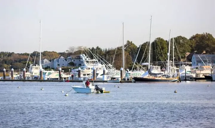 Boston to Plymouth Day-Trip including Quincy, Plimoth Patuxet and Mayflower II