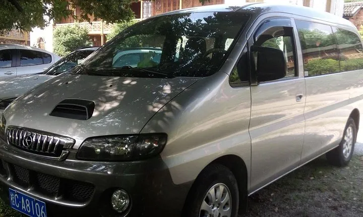 Private Transfer from Shangri-La to Lijiang and Stops at Tiger Leaping Gorge