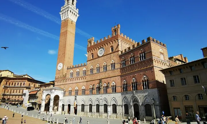 From Florence: San Gimignano, Siena & Monteriggioni Private Tour