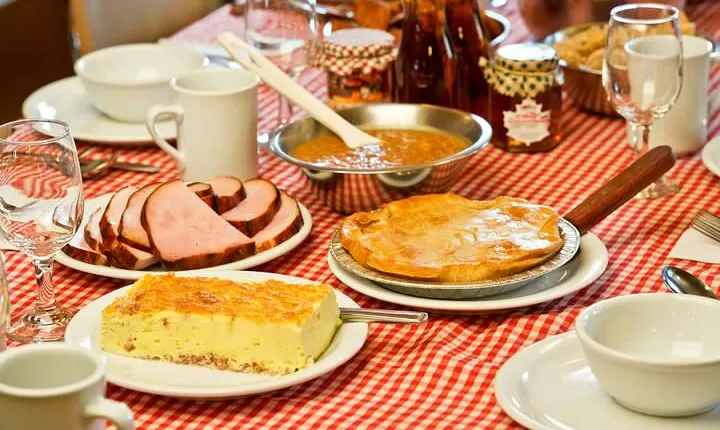 Sugar Shack Full Day Tour from Montreal