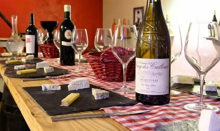 Wines and Cheeses: Learning to combine perfectly