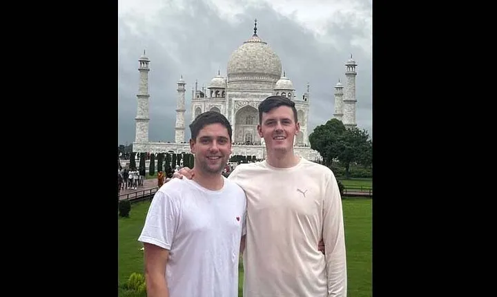 Same Day Taj Mahal Tour From Delhi (Round Trip)
