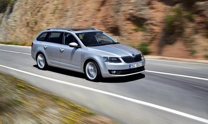 Arad to Bucharest - Private Guided Transfer - Car and Driver