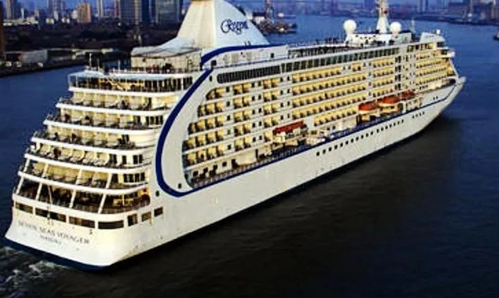 Private Transfer from Wusongkou International Cruise Port to Shanghai City Center