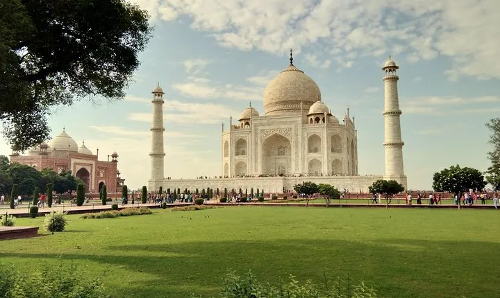 Taj Mahal Sunrise Tour - Best same day trip from Delhi to Agra