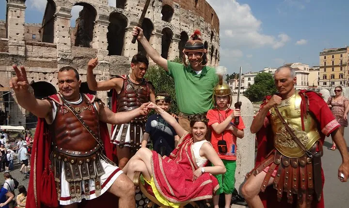 VIP Colosseum Tour with Ancient Rome Forums and Emperors' Palace