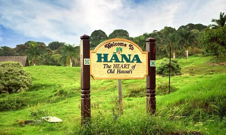 Road to Hana Adventure Maui Tour with Lunch